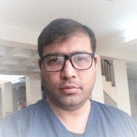 Dr Farooq, professional aesthetic doctor at London Aesthetics U.K. clinic