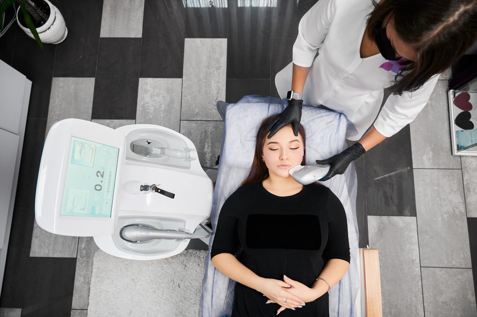 Get the best HIFU treatment at London Aesthetics U.K. Advanced non-surgical skin lifting for face & neck. View hifu before and after & get a personalized price quote.